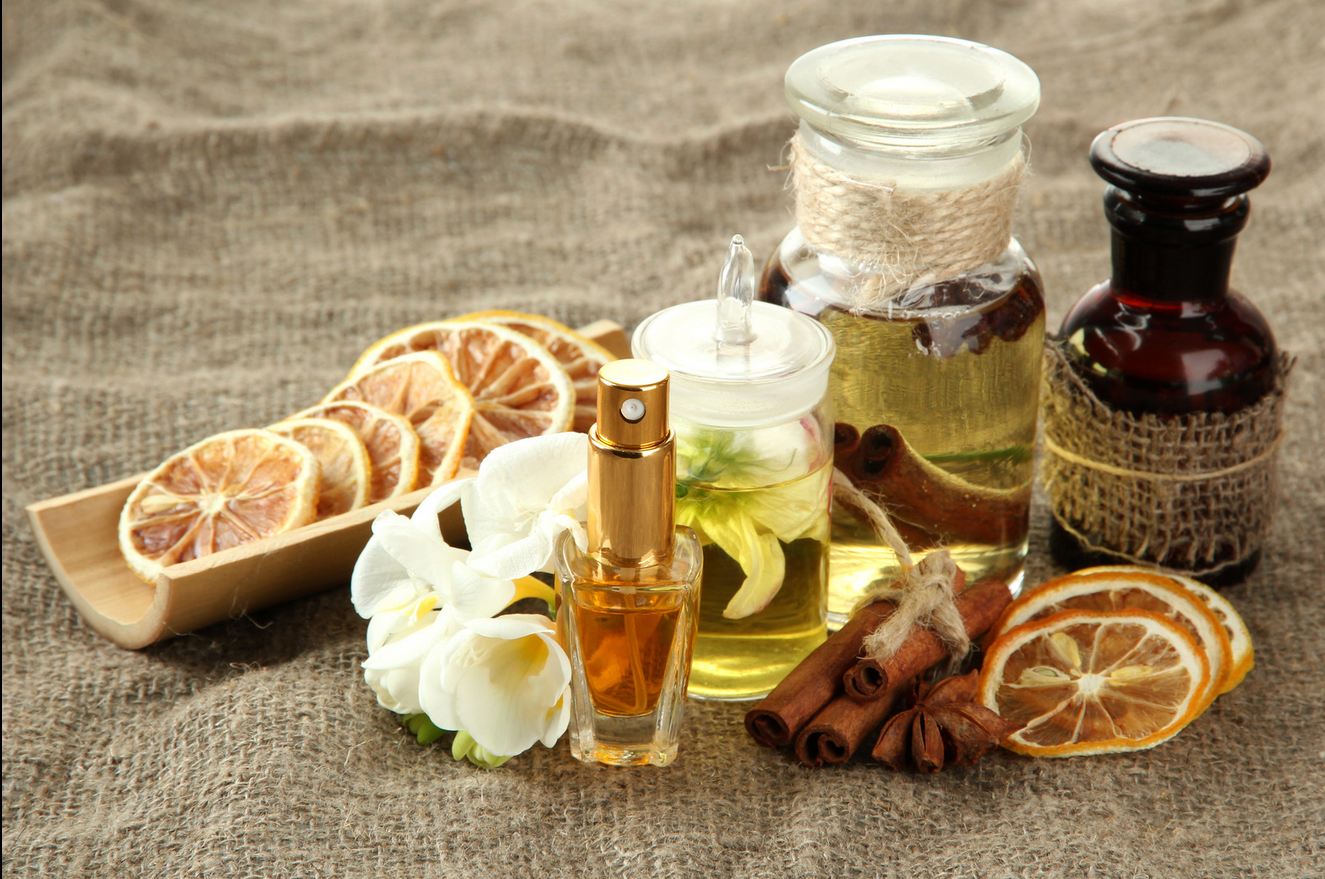 Transformez Votre Vie avec les Parfums aux Huiles Essentielles: Découvrez Tous Leurs Bienfaits