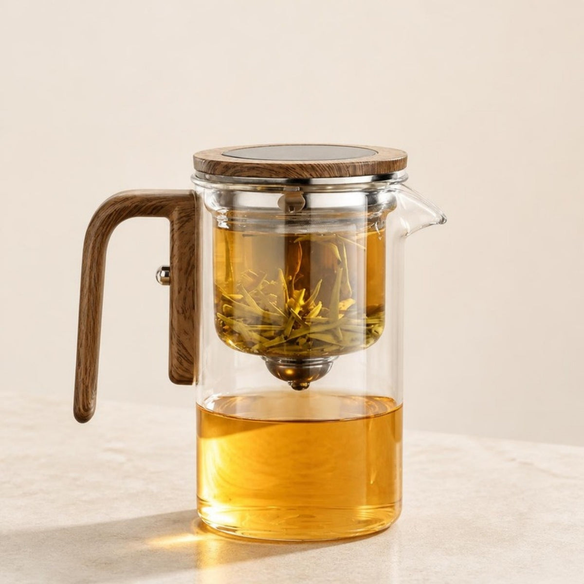 Théière en verre 520 ml avec infuseur et poignée en bois