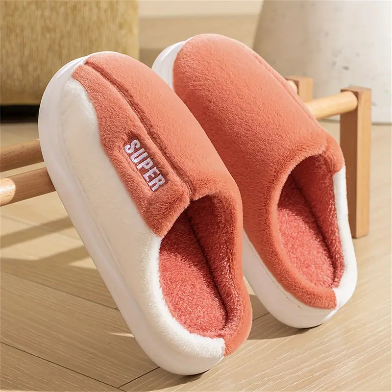 Chaussons Douillets Bicolores pour Femmes – Patch "Super"