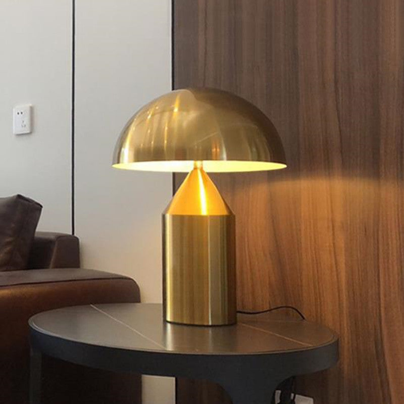 Lampe de table champignon en métal avec éclairage LED