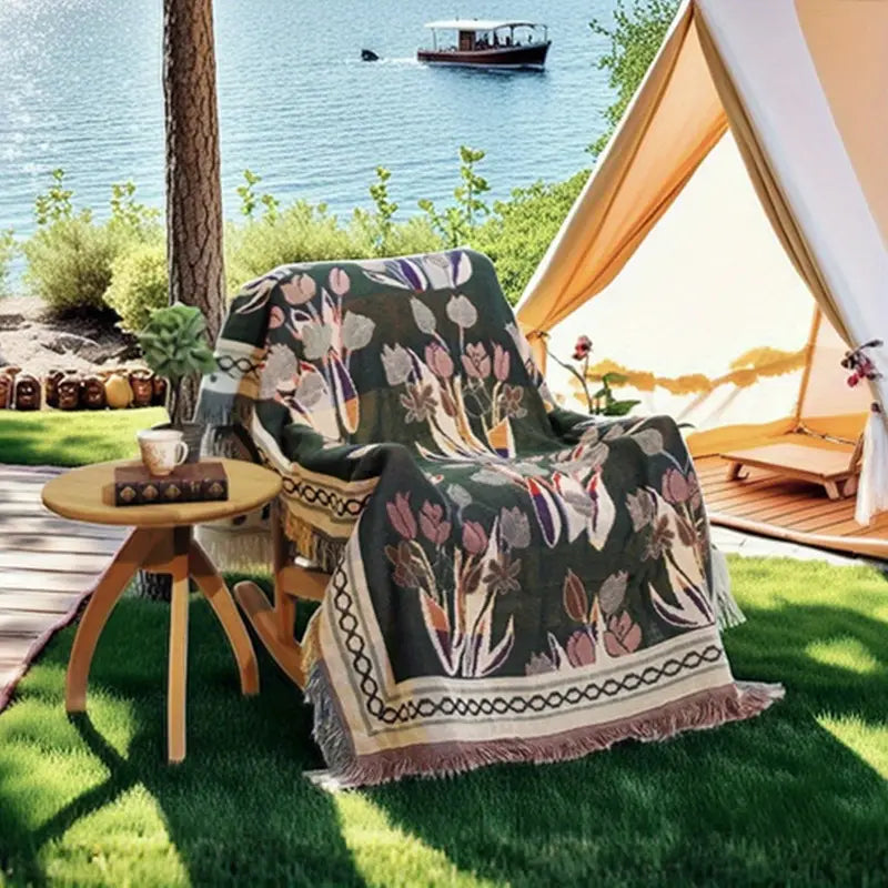 Housse de Couverture Jacquard Floral Nordique – Tissu Léger et Luxueux