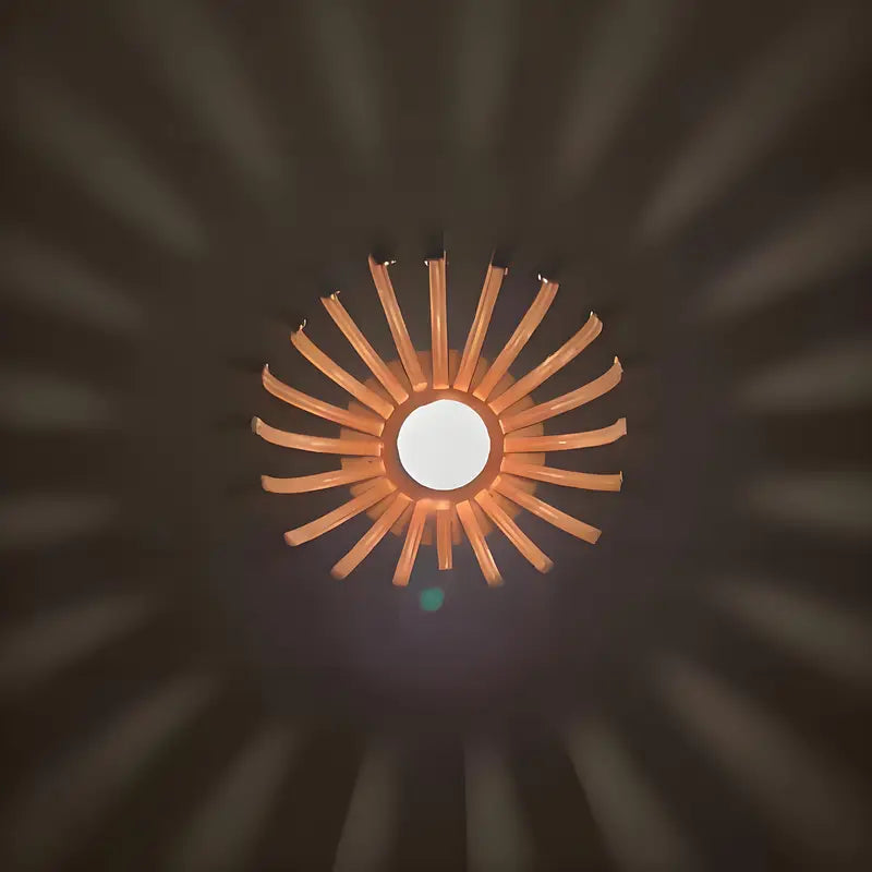 Porte-Bougie en Bois Lotus Fait Main – Design Élégant