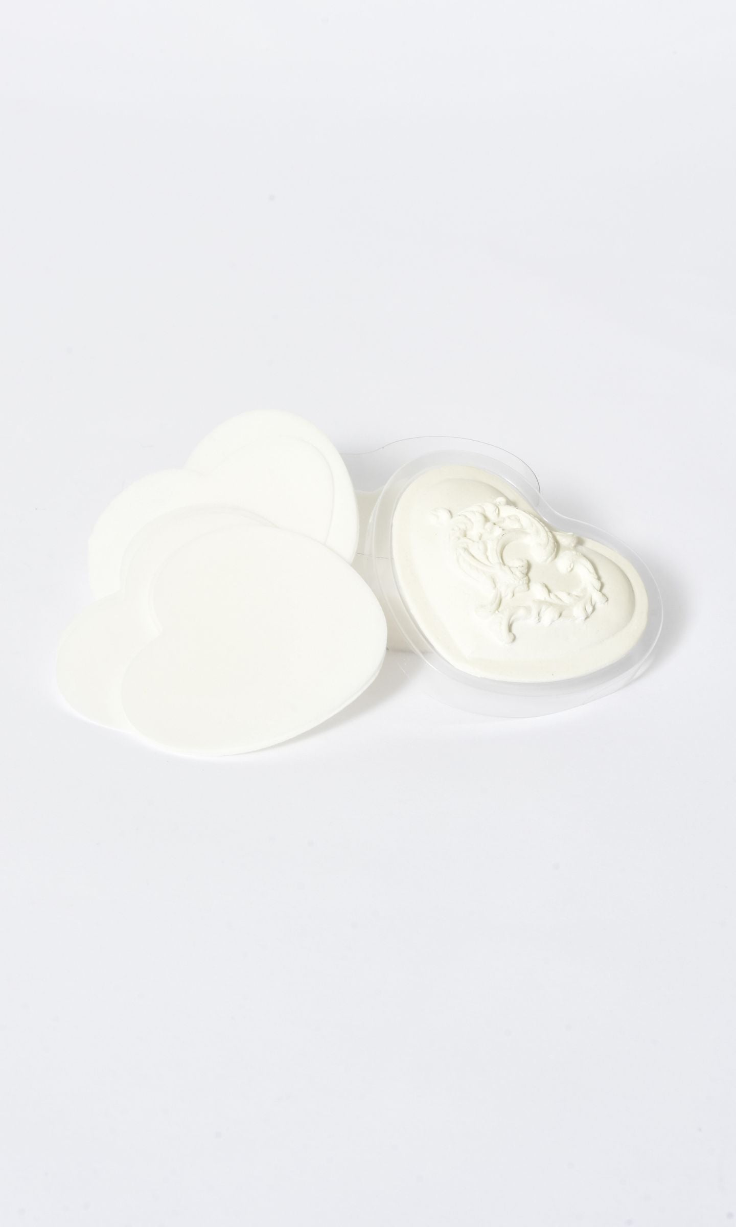 Boîte Cœur Feuilles de Savon Parfumées Jasmin - Mathilde M. : Une Touche de Romance dans votre Routine