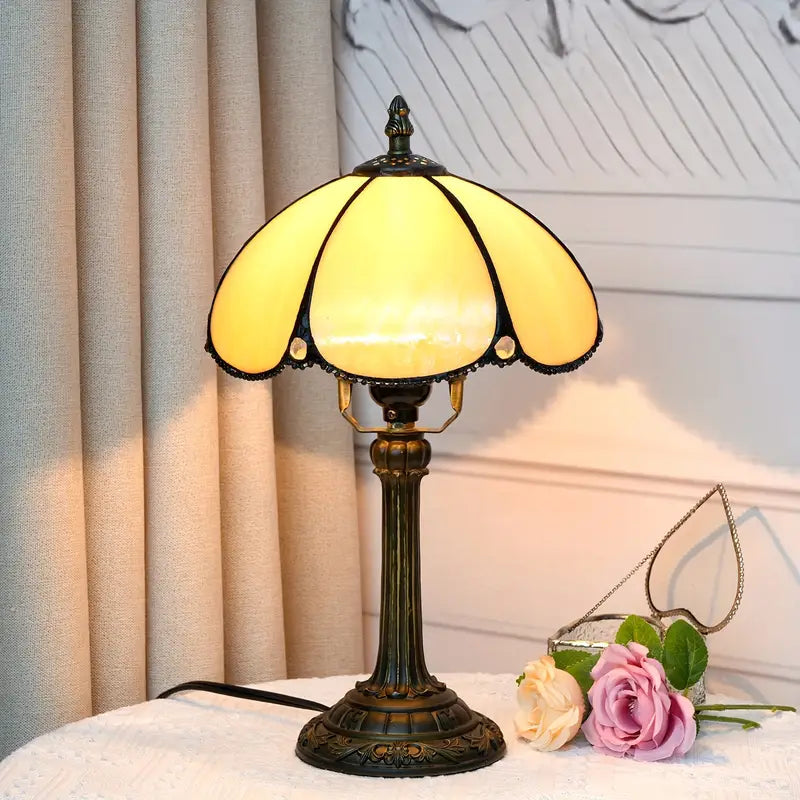 Lampe de Table en Verre Coloré – Style Baroque Art Déco