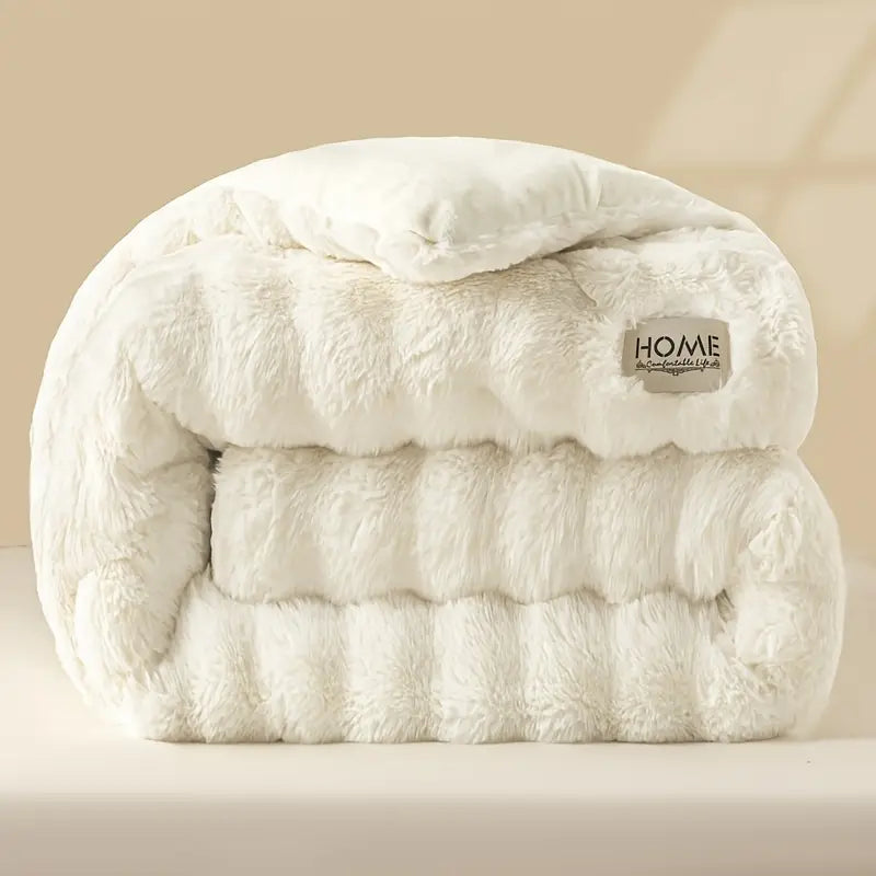 Couette Ultra-Douce en Polaire Lait – Chaude, Légère & Moelleuse