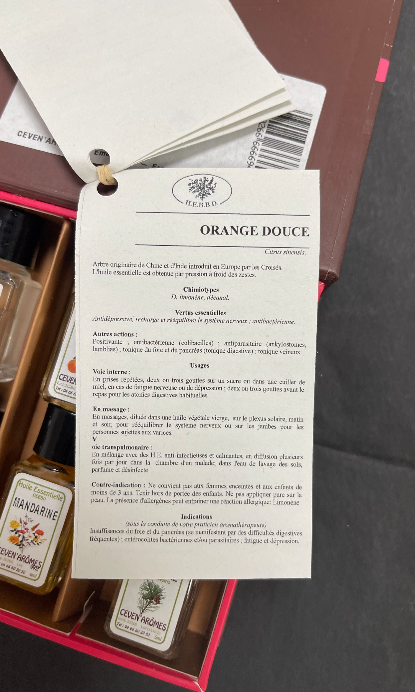 Coffret Relaxation & Bien-être - 6 Flacons d'Huiles Essentielles avec Livret Explicatif