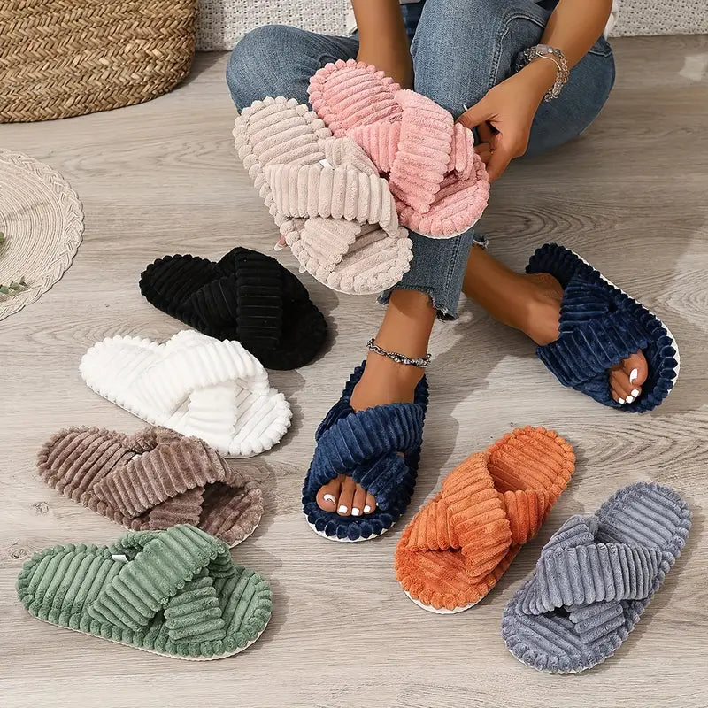 Pantoufles Chic Femme à Bandes Croisées – Doublure en Peluche