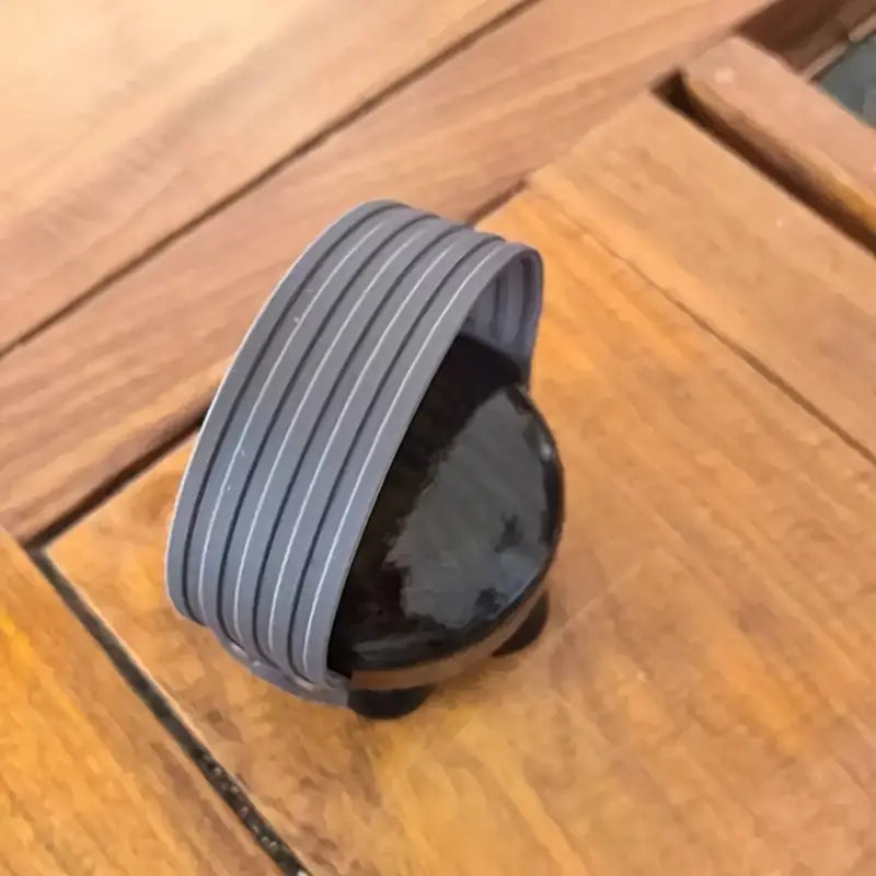 Rouleau de Massage Portable – Outil d’Acupression à 6 Balles Métalliques