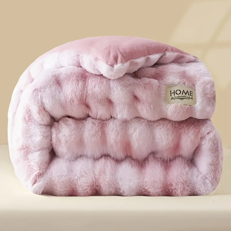 Couette Ultra-Douce en Polaire Lait – Chaude, Légère & Moelleuse