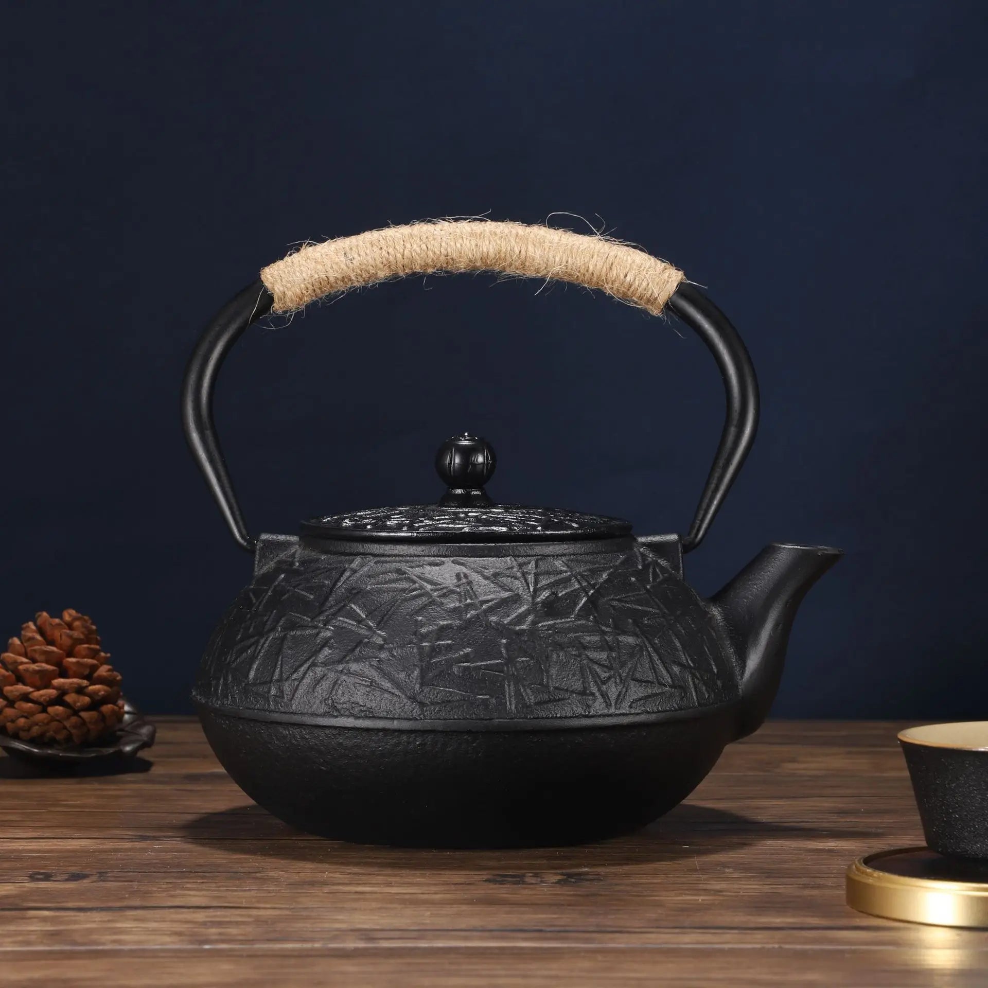 Retro Cast Iron Teapot - The Elegance of Tradition