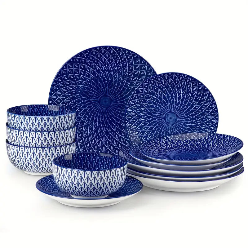 Service de Table 12 Pièces en Porcelaine Bleu et Blanc – Motifs Floraux Élégants