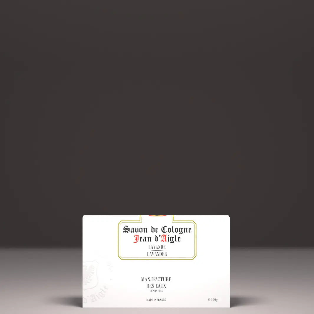 Savon à la Lavande – Une Invitation au Luxe et à la Sérénité