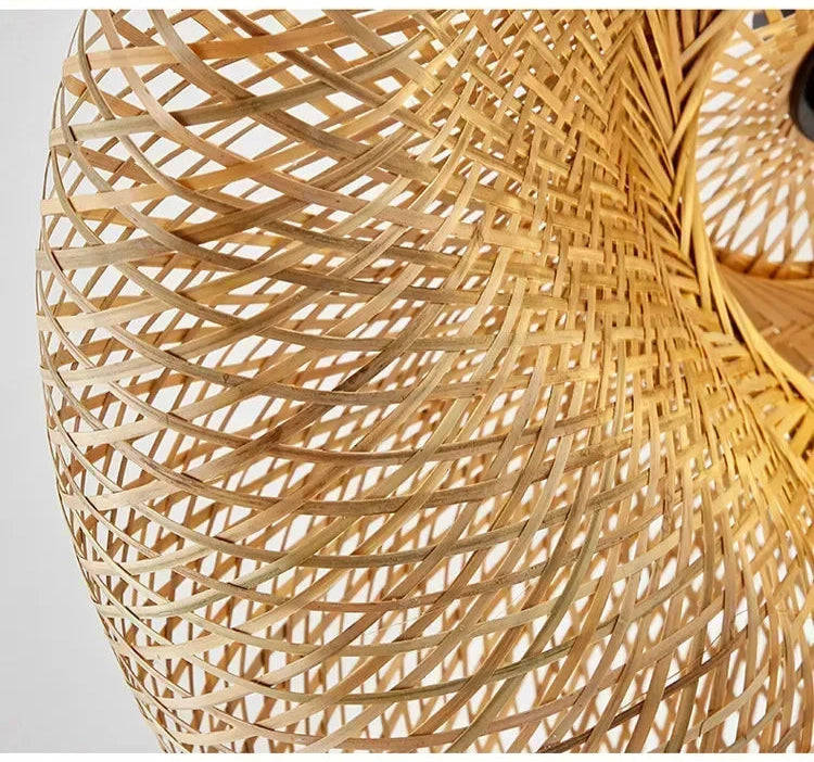 Luminaire en Bambou Tissé à la Main