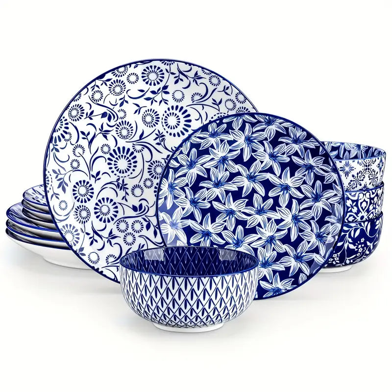 Service de Table 12 Pièces en Porcelaine Bleu et Blanc – Motifs Floraux Élégants