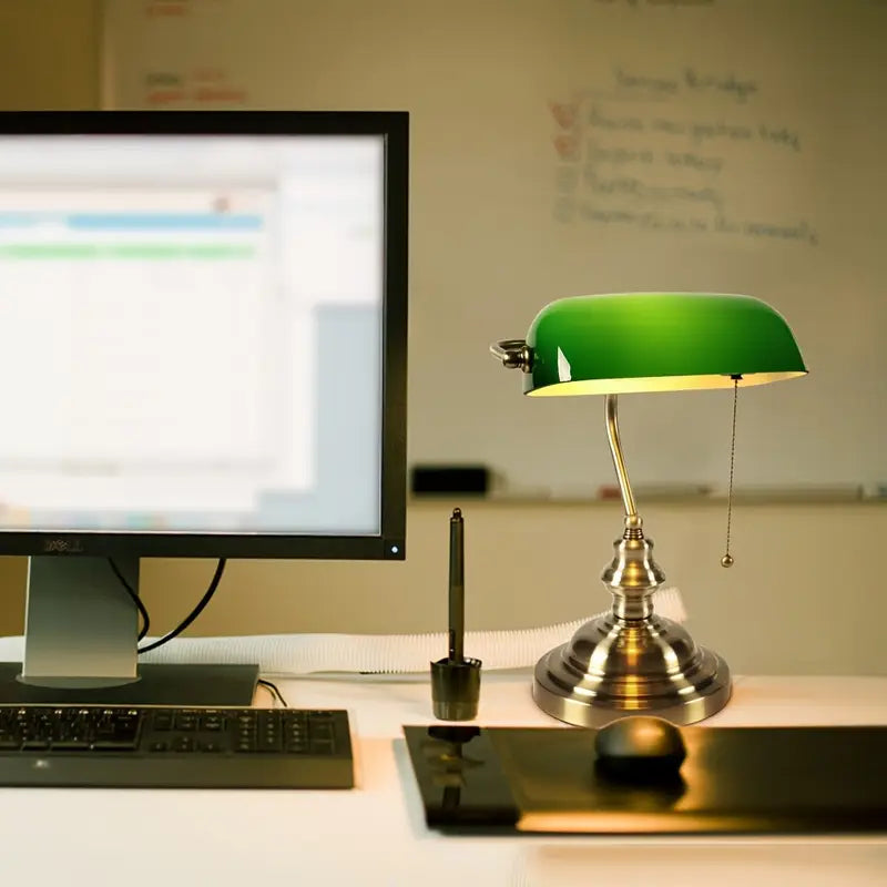 Lampe de bureau style banquier – Abat-jour en verre vert