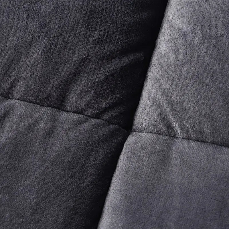 Couette Douillette en Polaire Lait – Noire | Literie Matelassée Confort