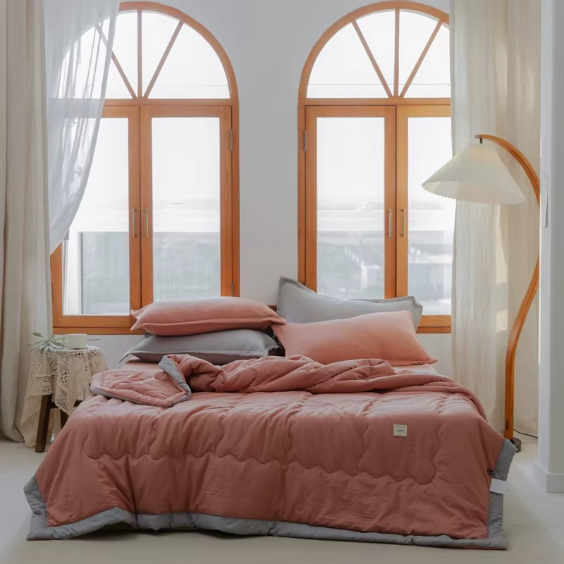 Couette d’Été Japonaise 2025 – Légèreté Luxe & Fraîcheur Naturelle