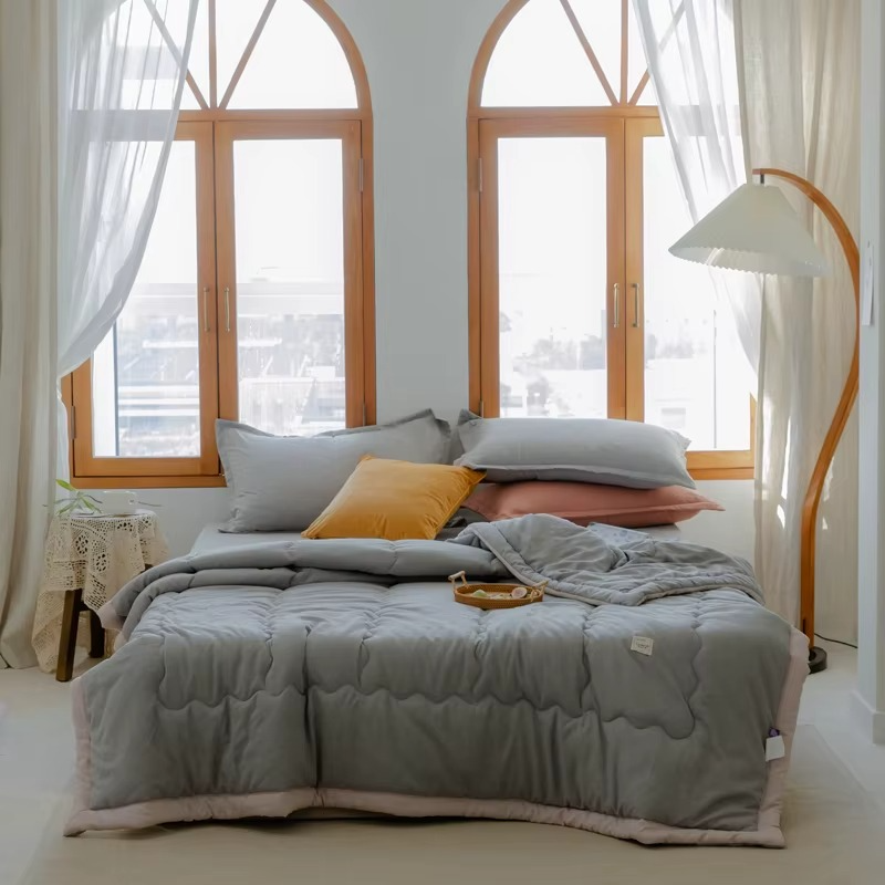 Couette d’Été Japonaise 2025 – Légèreté Luxe & Fraîcheur Naturelle