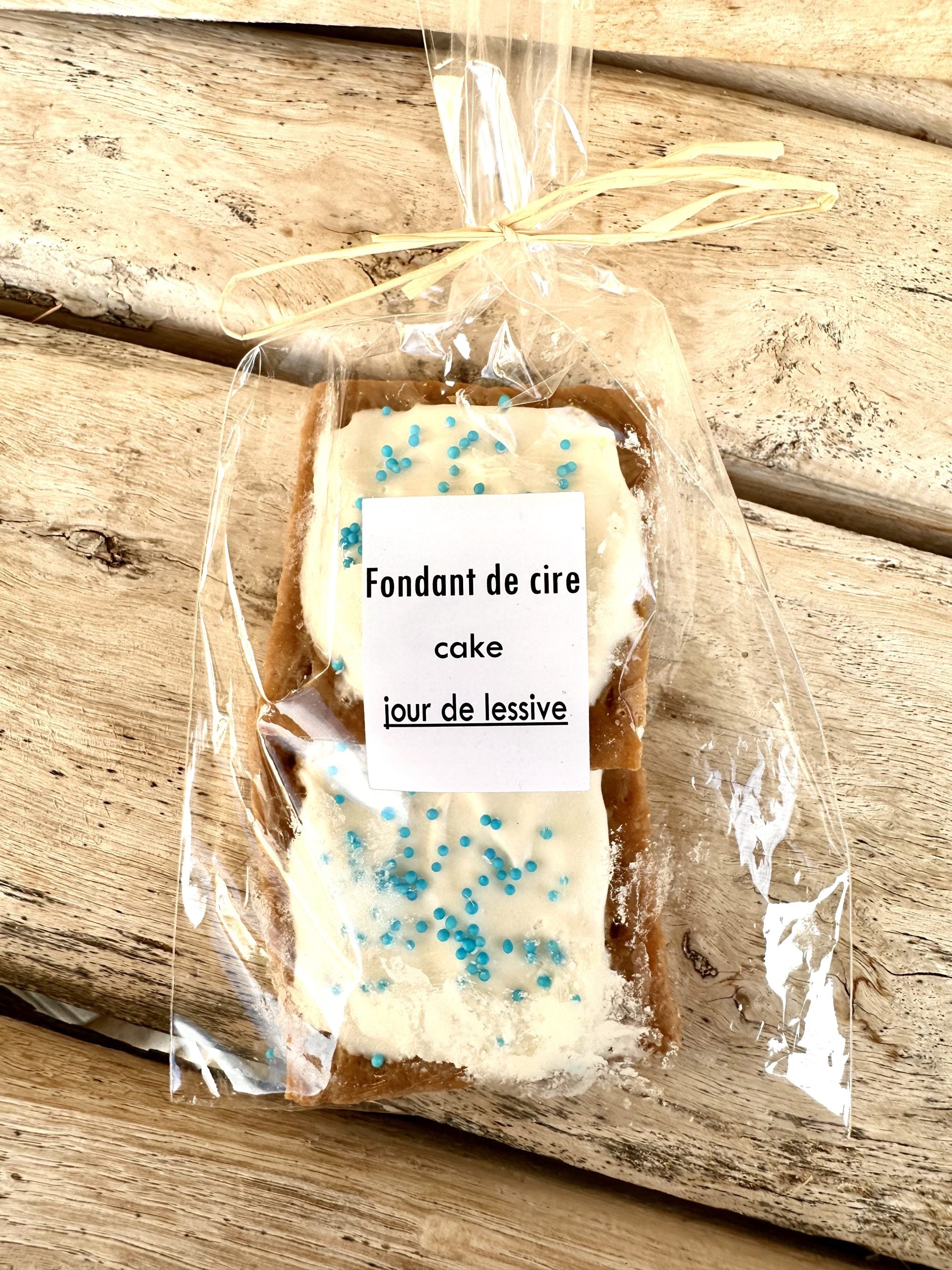 2 Biscuits carrés fondants de cire - Savonnerie de bornes