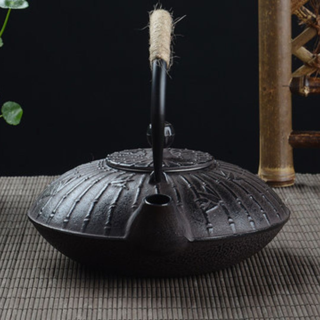 Cast Iron Teapot – The Art of Refined Tea
