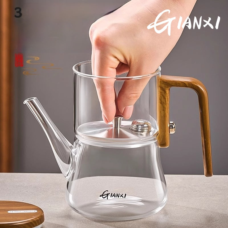 Floating Teapot with Magnetic Suction Cup: Innovation at the Service of the Art of Tea