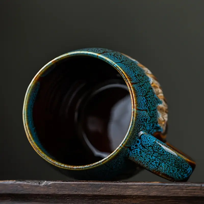 Tasse en Céramique Isolée – Grande Capacité et Style Élégant