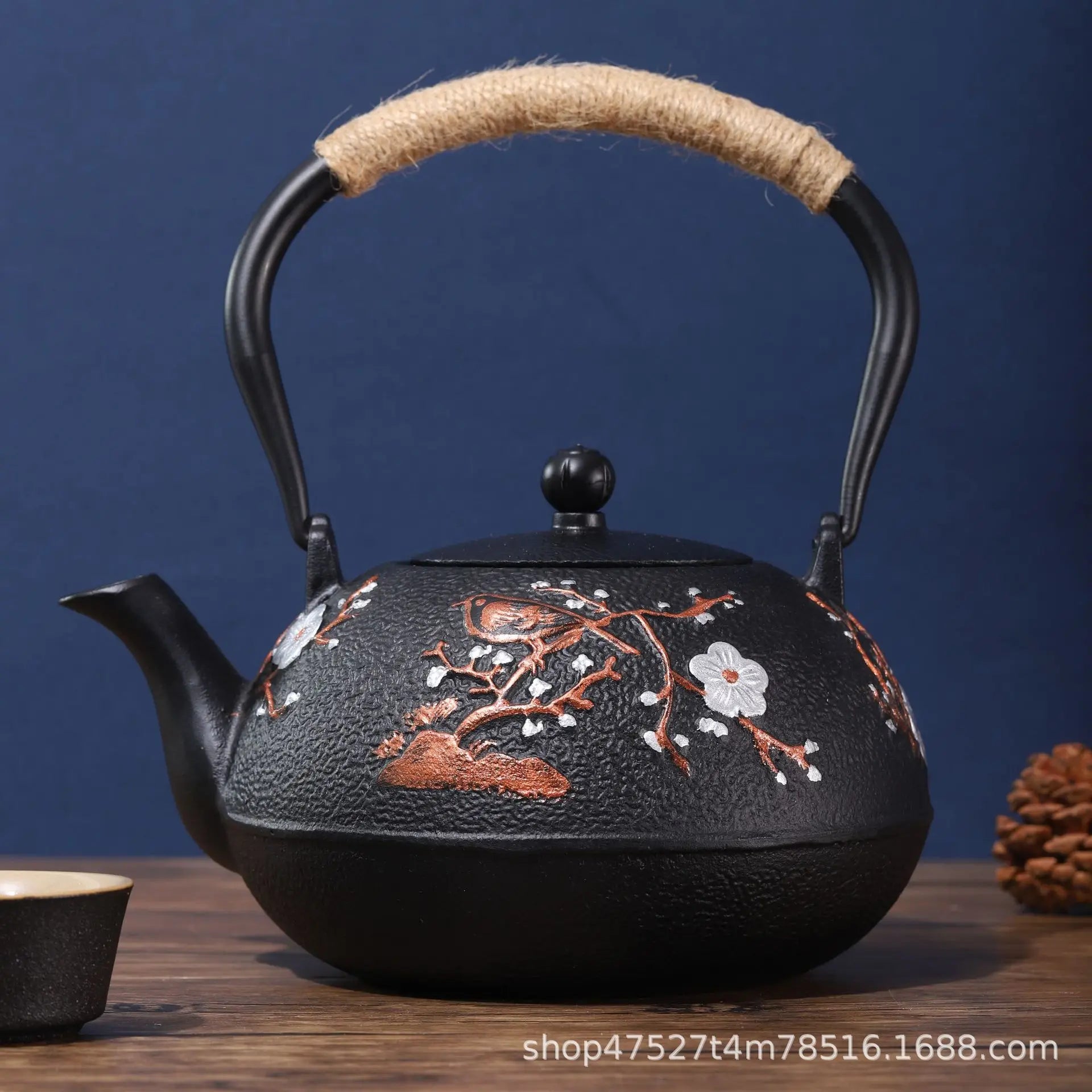 Retro Cast Iron Teapot - The Elegance of Tradition