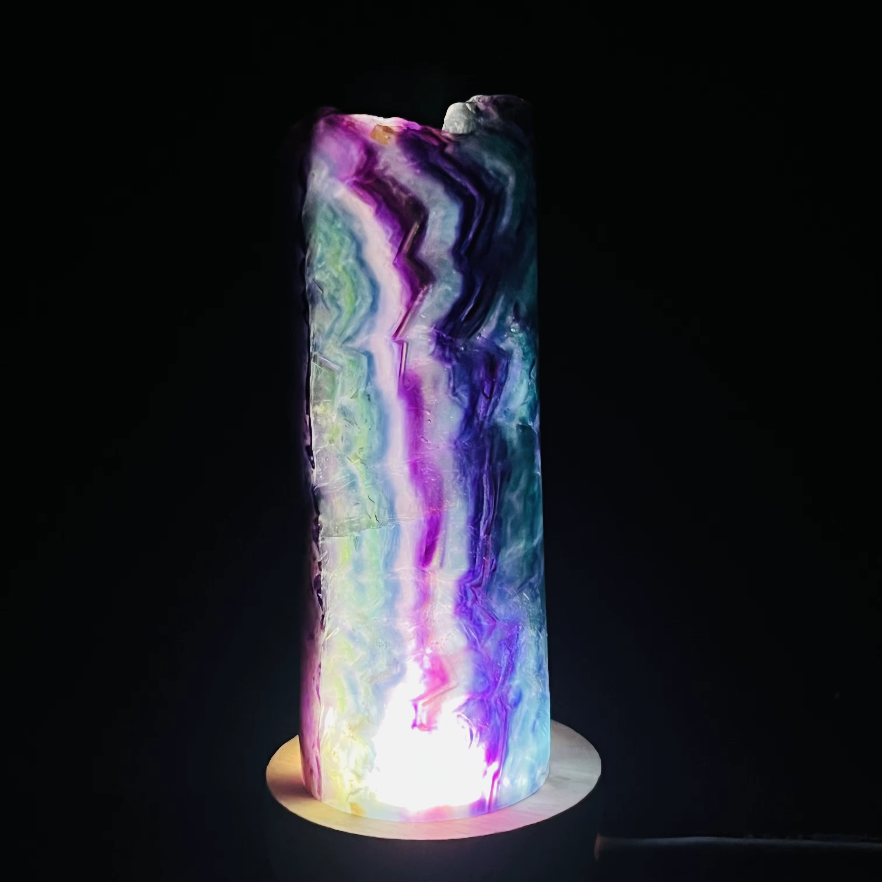 Lampe en Fluorite Arc-en-ciel Naturelle – Élégance Minérale & Énergie Lumineuse