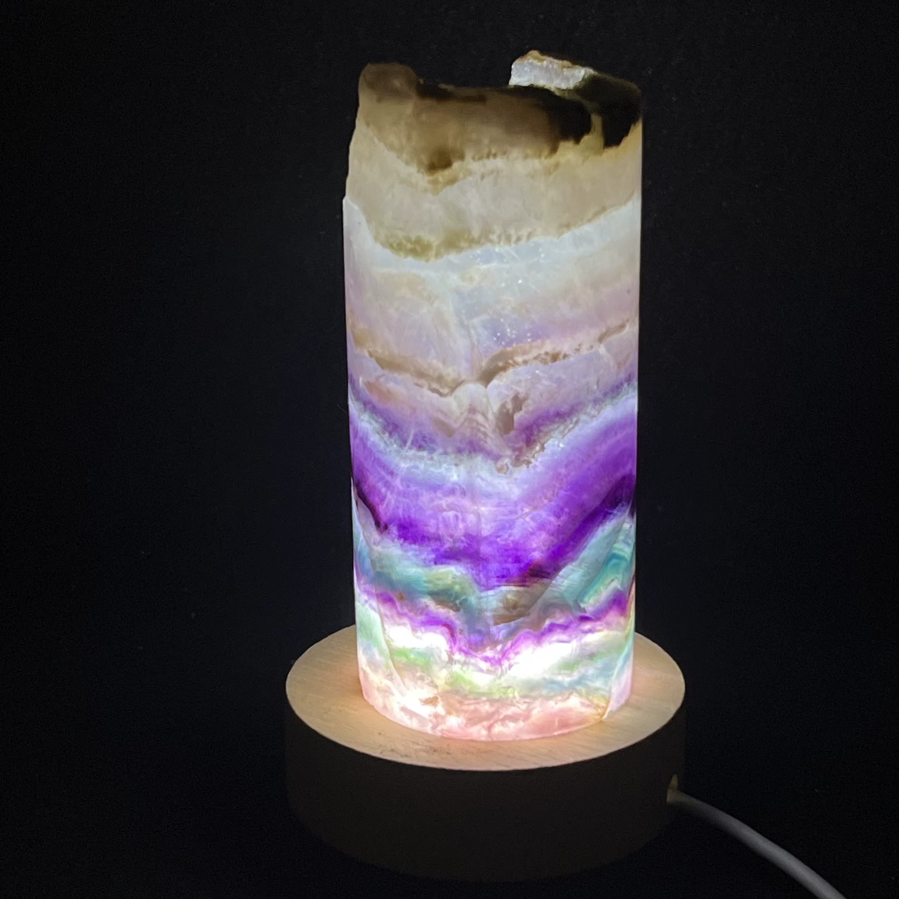 Lampe en Fluorite Arc-en-ciel Naturelle – Élégance Minérale & Énergie Lumineuse