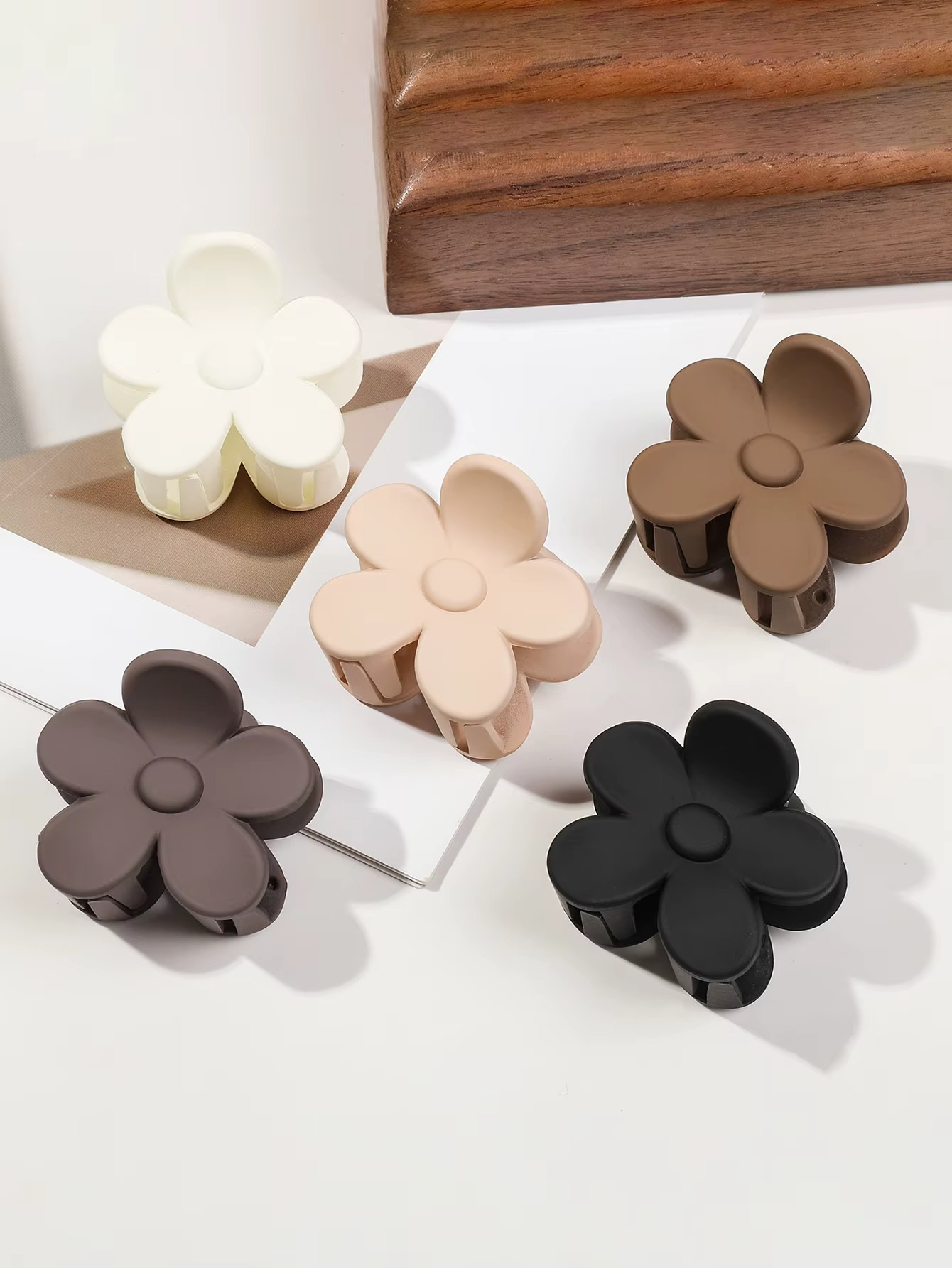 Lot de 5 Petites Pinces à Cheveux Mates à Fleurs – Style Carré Antidérapant