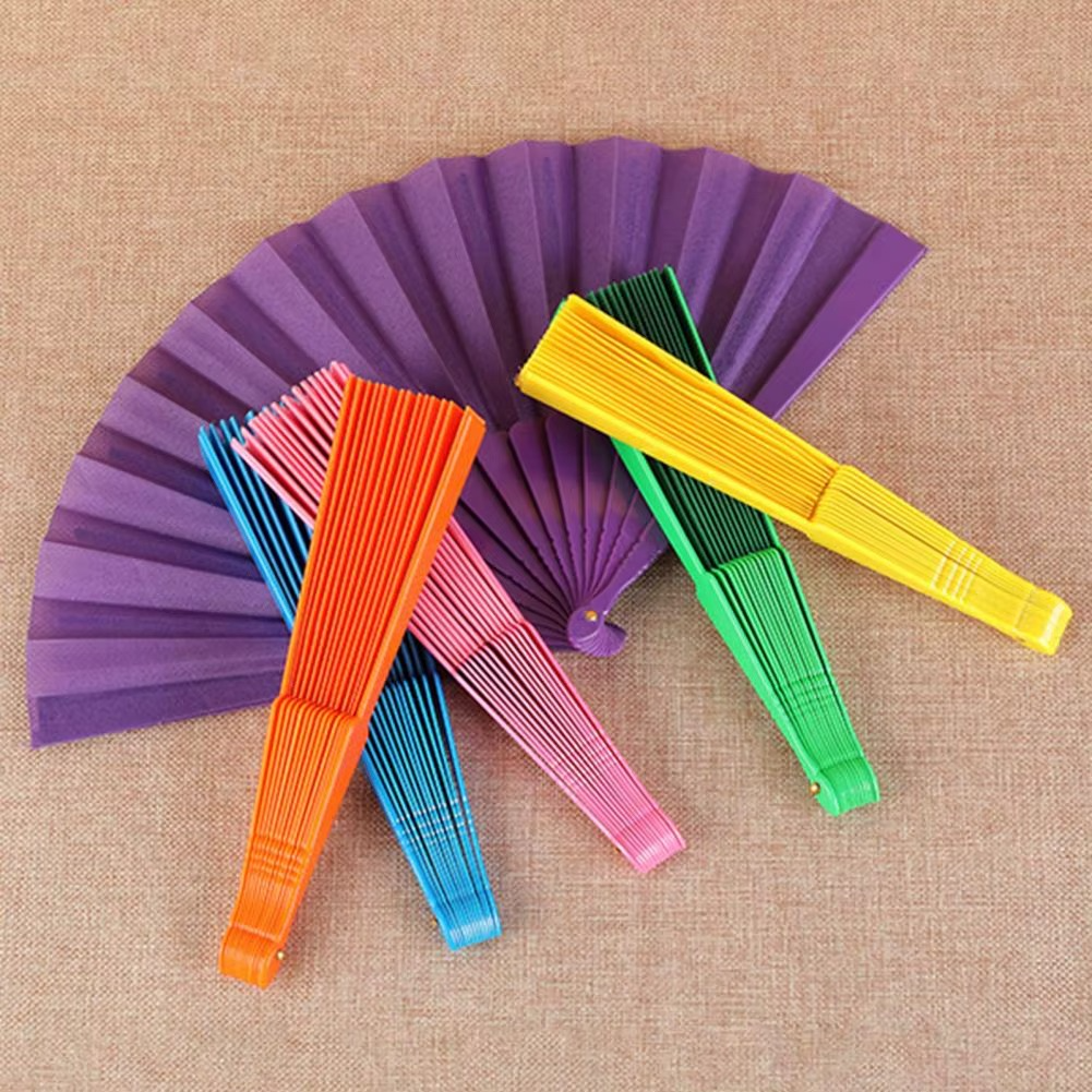 Éventail Pliable en Dentelle Florale