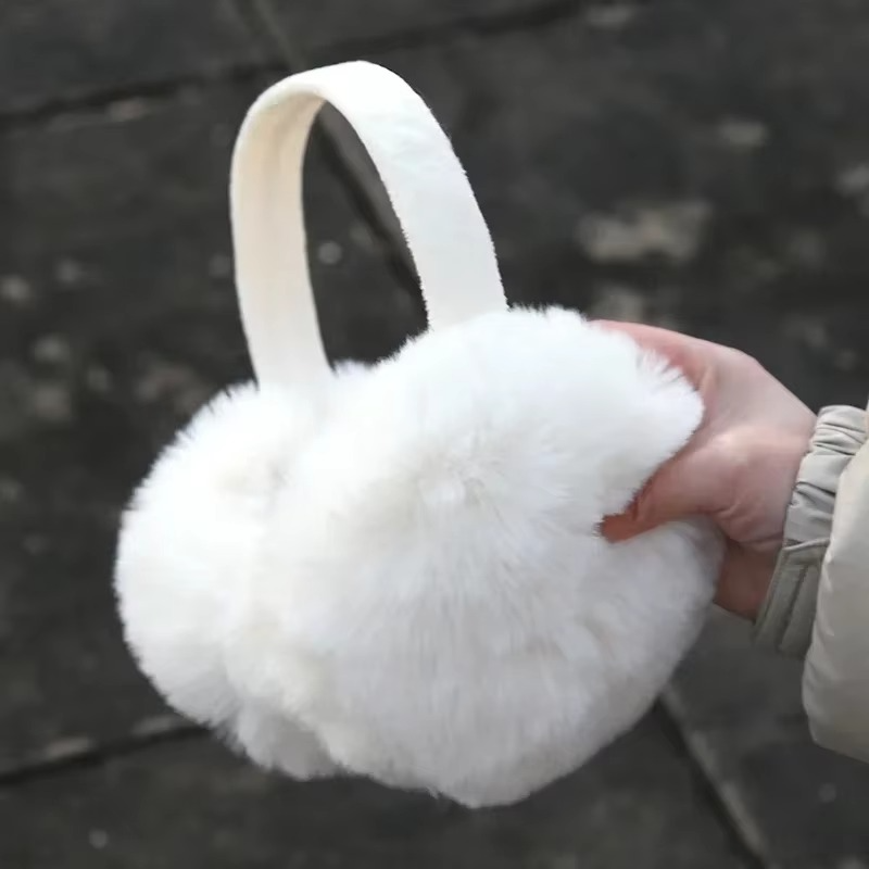 Cache-Oreilles Hiver Femme Doux et Chaud – Peluche Réglable et Pliable