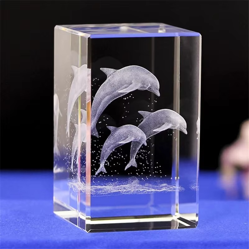 Mini Sculpture Animalière en Cristal 3D – L’élégance gravée dans la transparence