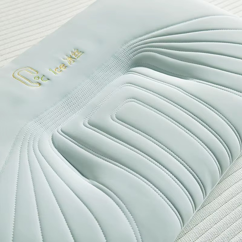 Oreiller Haut de Sommeil Doux en Soie Glacée – Soutien  & Confort du Cou