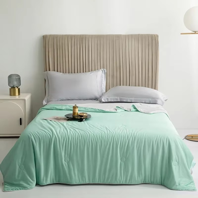 Couette d'Été en Soie Glacée – Légère, Rafraîchissante