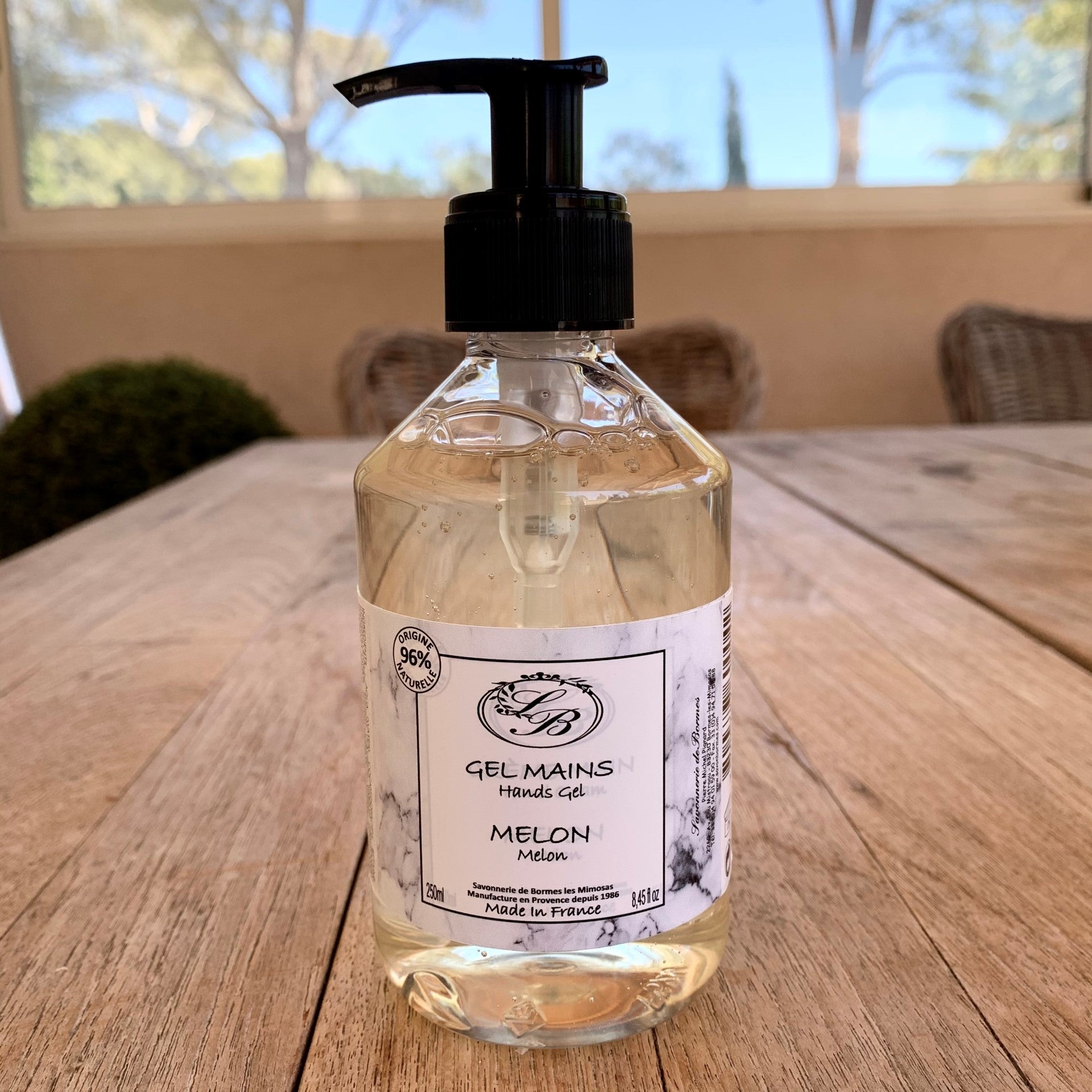 Savon liquide en flacon distributeur de 250ml - Savonnerie de Bornes