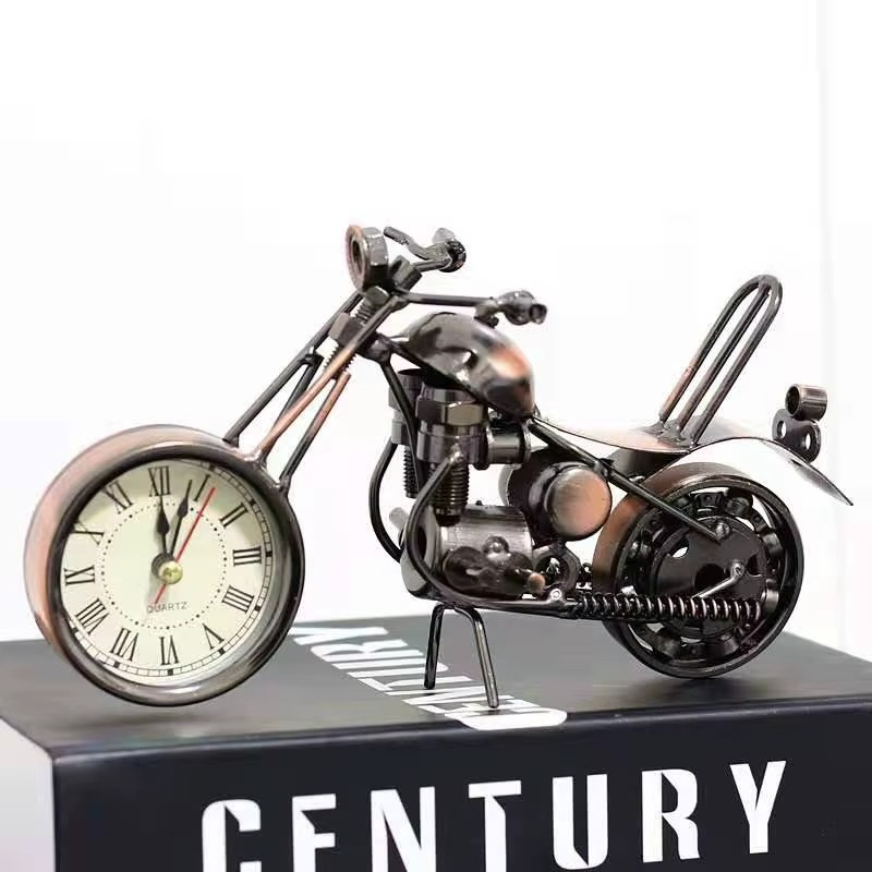 Horloge de Moto en Bronze – Une Icône Vintage pour un Bureau d’Exception