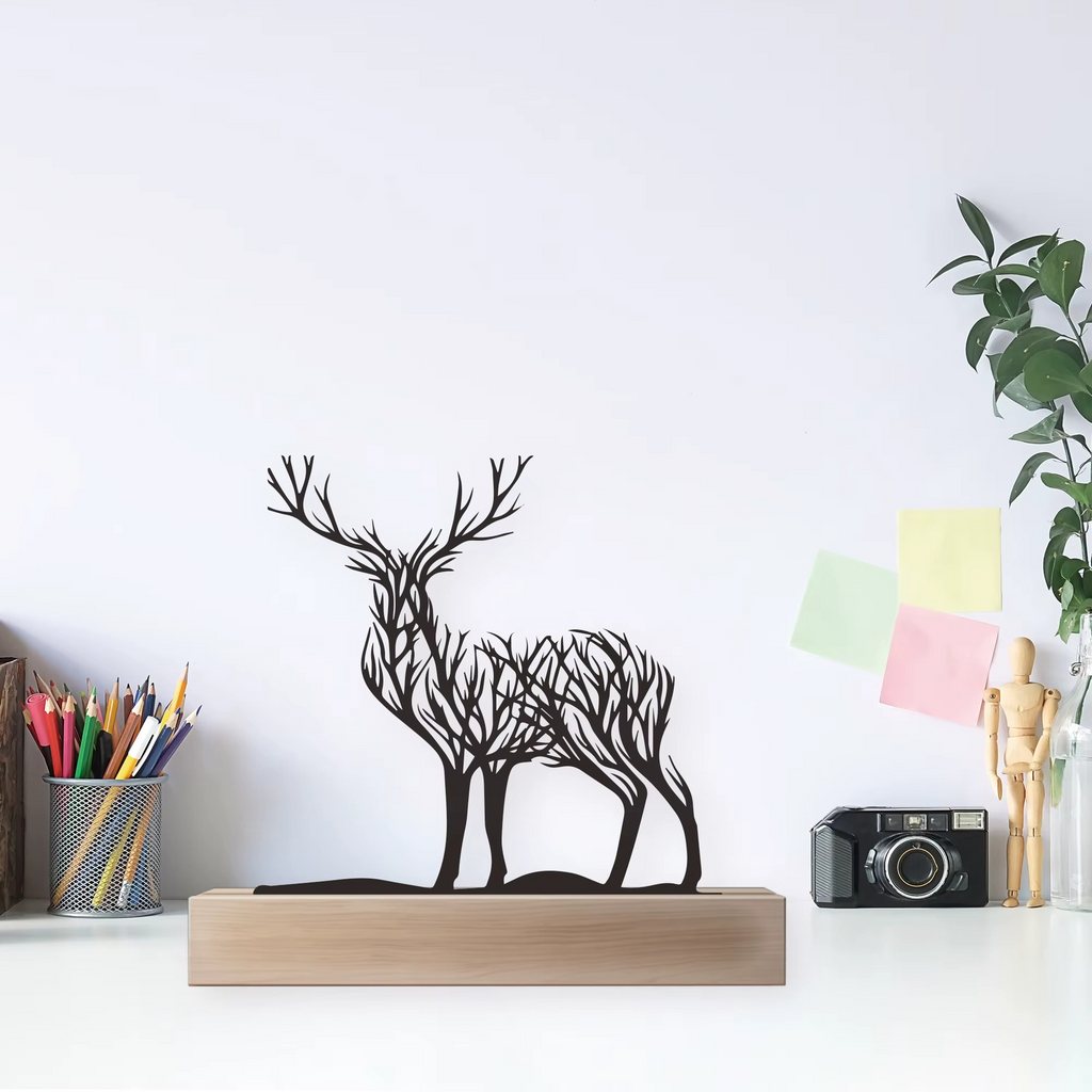 Statue Minimaliste en Fer – Cerf avec Base en Bois