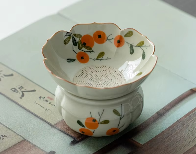 Infuseur à Thé Fleur de Kaki Peint à la Main