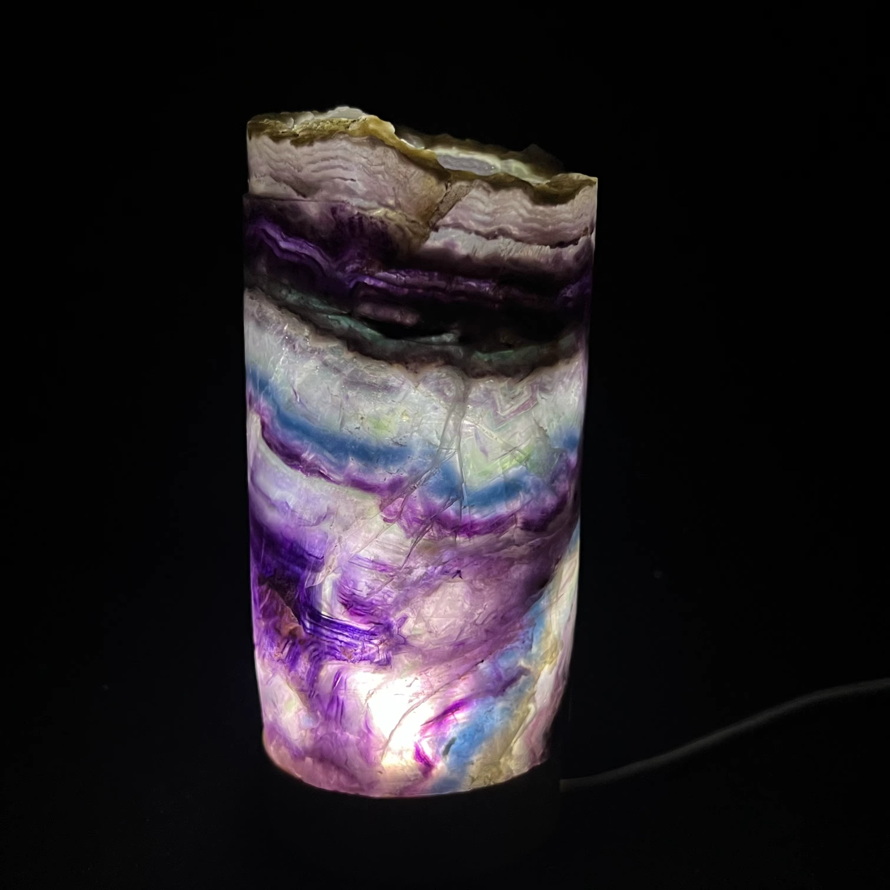 Lampe en Fluorite Arc-en-ciel Naturelle – Élégance Minérale & Énergie Lumineuse