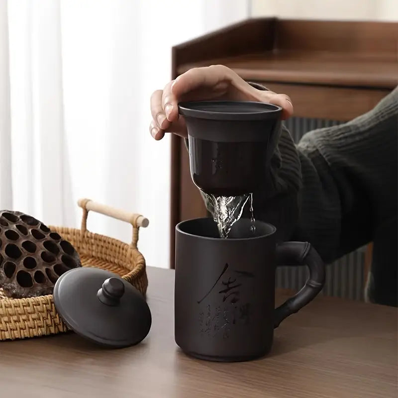 Tasse de Bureau en Céramique Noire Élégante – Avec Couvercle