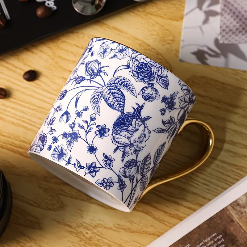 Tasse à Café en Porcelaine Fine - Motif Floral Vintage