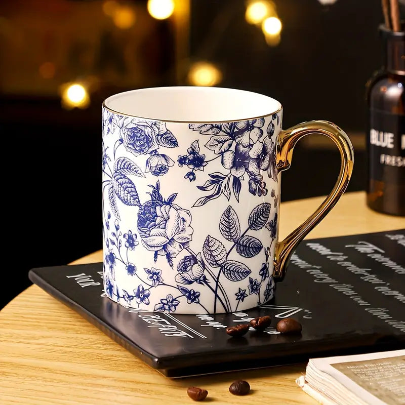 Tasse à Café en Porcelaine Fine - Motif Floral Vintage