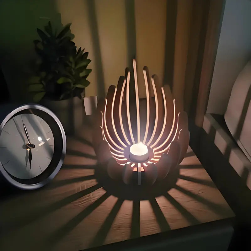 Porte-Bougie en Bois Lotus Fait Main – Design Élégant