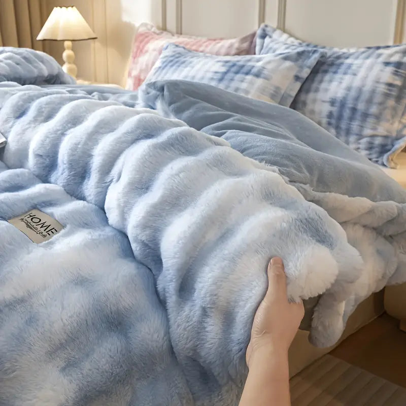 Couette Ultra-Douce en Polaire Lait – Chaude, Légère & Moelleuse