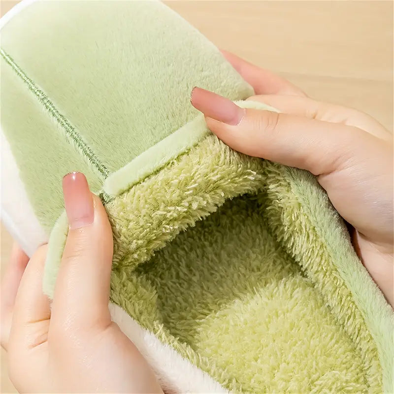 Chaussons Douillets Bicolores pour Femmes – Patch "Super"