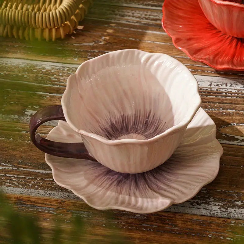 Ensemble Élégant Tasse à Café & Assiette Fleurie – Céramique