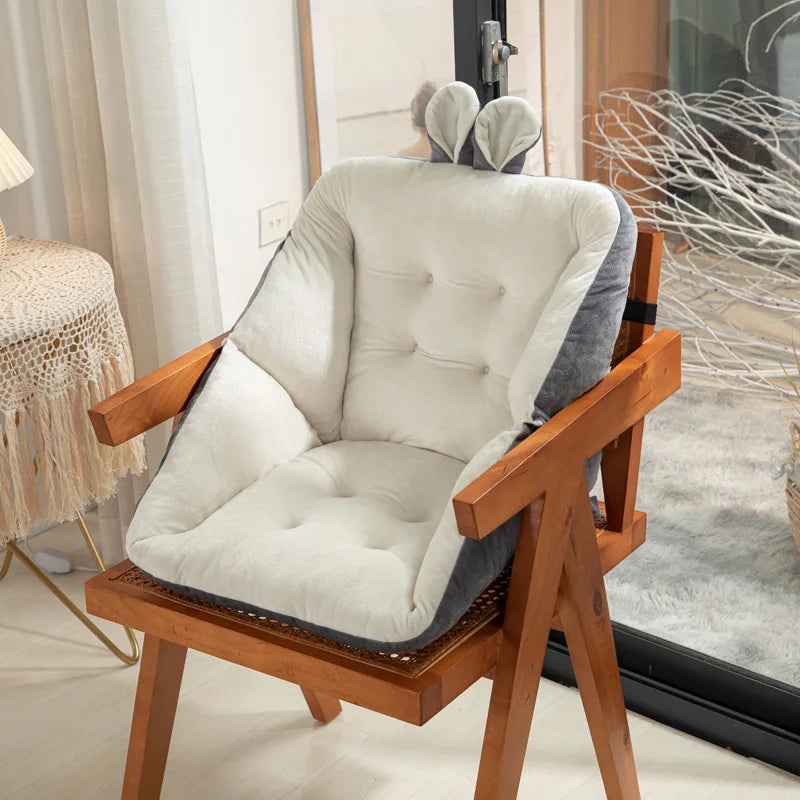 Luxury Semi-Enclosed Seat Cushion – Comfort and Elegance at Your Fingertips