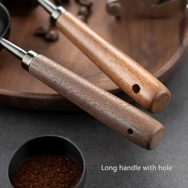 Cuillère à Mesurer Café  – Acier Inoxydable Vintage avec Manche en Noyer