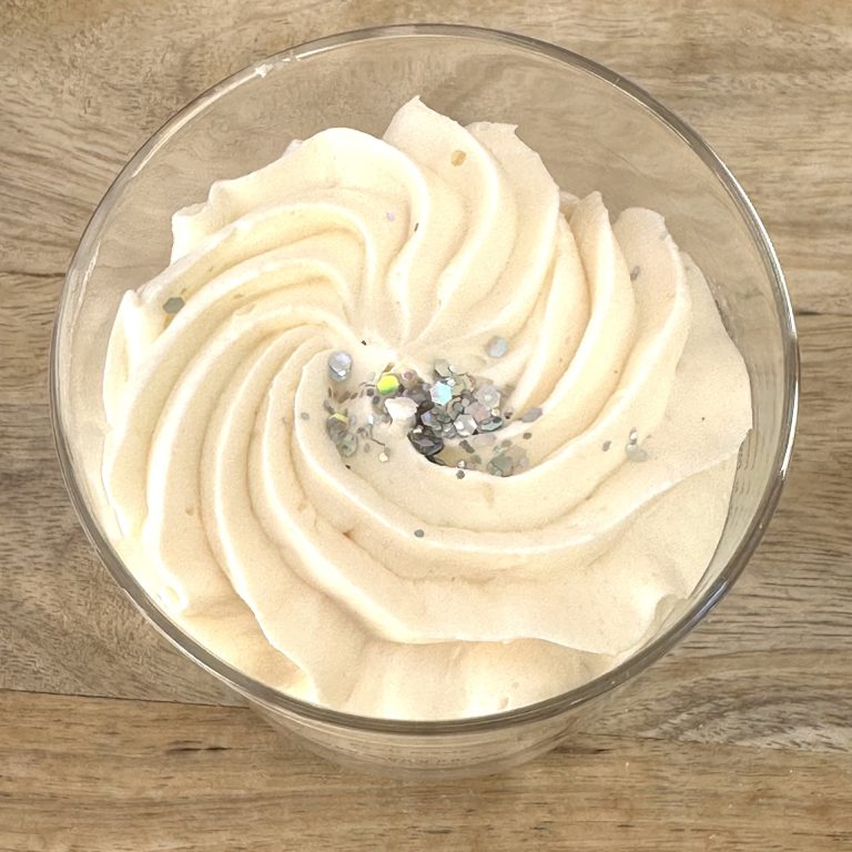 PEAU D’ÂNE – Bougies Bijou Chantilly & Parfumées 180g - Savonnerie de bornes